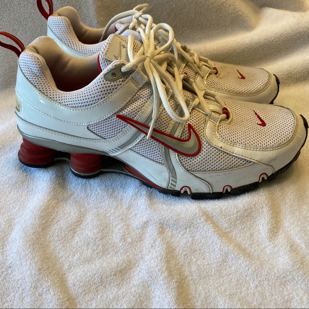 Nike Shox NZ Turbo Red and White Nike+ 11.5